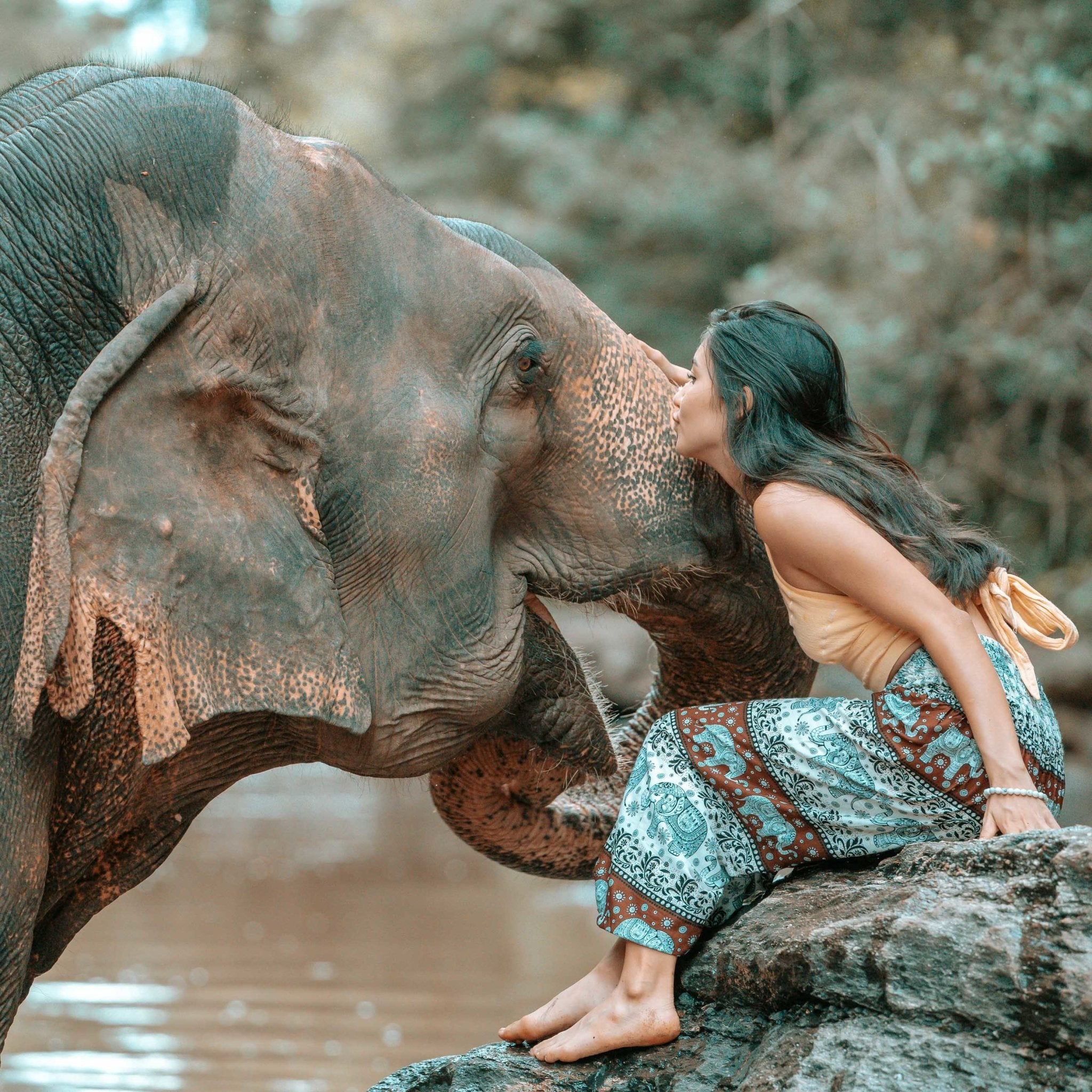 MALI PANTS - Elastic Waist Elepanta Elastic Waist Pants - Buy Today Elephant Pants Jewelry And Bohemian Clothes Handmade In Thailand Help To Save The Elephants FairTrade And Vegan